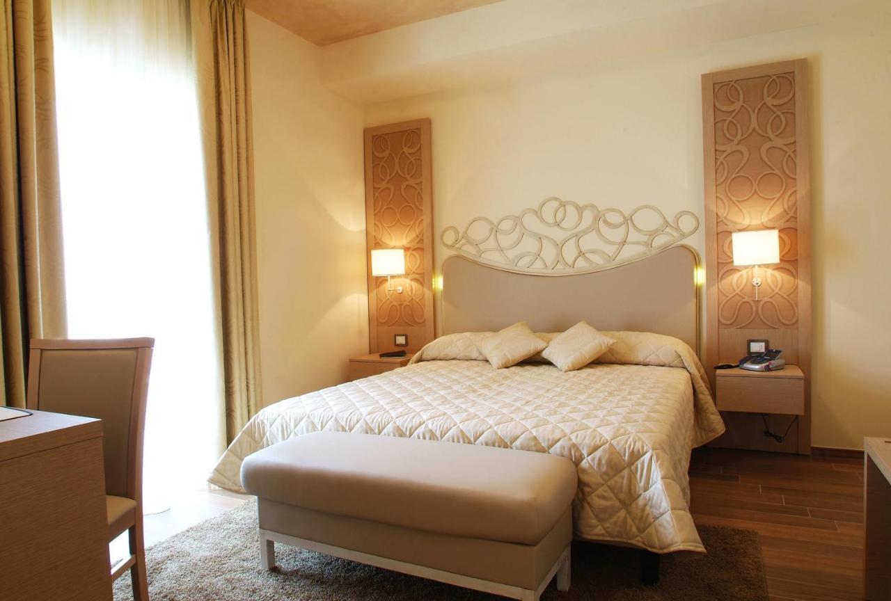Hotel Duchessa Della Sila San Giovanni in Fiore Ngoại thất bức ảnh